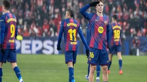 “梁文博揭露禁赛之谜，中英处理对比引共鸣，袁思事件成焦点”